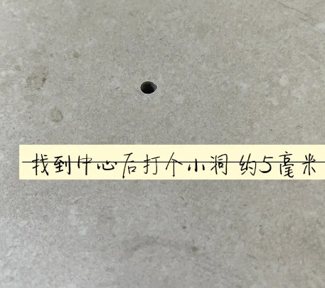 安泽瓷砖空鼓维修公司专业解答在瓷砖铺贴过程中，如果砂料搅拌不均匀，将会带来以下问题